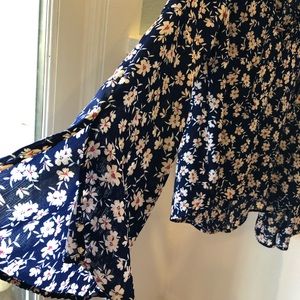 Floral boutique style bell sleeve top